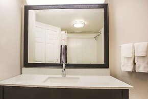 La Quinta Inn & Suites by Wyndham Las Vegas Summerlin Tech