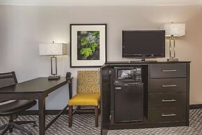 La Quinta Inn & Suites by Wyndham Las Vegas Summerlin Tech