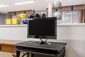 Days Inn by Wyndham Lugoff