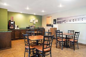 SureStay Plus Hotel by Best Western Bettendorf