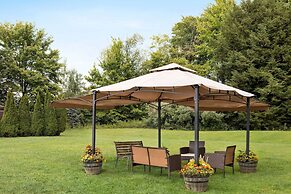 Super 8 by Wyndham Grove City