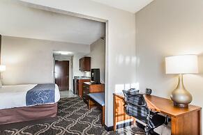 Comfort Suites Pineville - Ballantyne Area