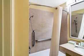 Quality Suites Midland North Loop 250