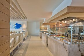 The Westin St. Thomas Beach Resort & Spa