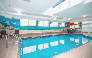 Coast Abbotsford Hotel & Suites