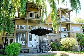 Manteo at Eldorado Resort