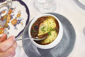 Executive Hotel Le Soleil