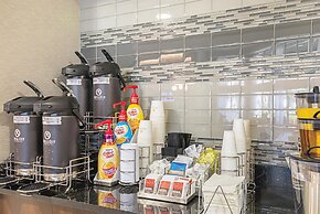 La Quinta Inn & Suites by Wyndham Austin Airport