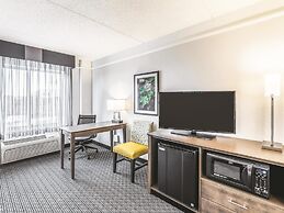 La Quinta Inn & Suites by Wyndham Austin Airport