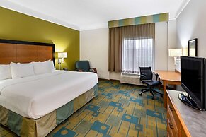 La Quinta Inn & Suites by Wyndham Greenville Haywood