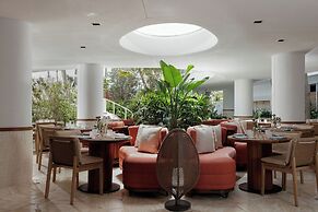 ANDAZ MIAMI BEACH, BY HYATT