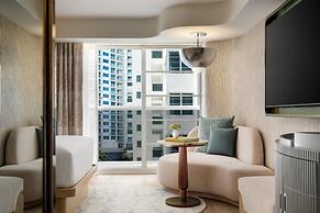 ANDAZ MIAMI BEACH, BY HYATT
