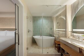 Andaz Miami Beach Resort & Spa