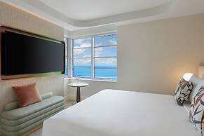 ANDAZ MIAMI BEACH, BY HYATT