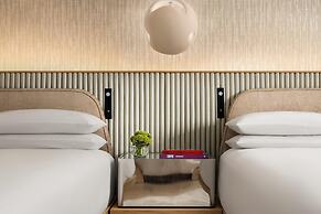 ANDAZ MIAMI BEACH, BY HYATT