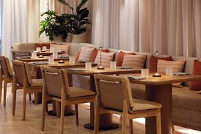 ANDAZ MIAMI BEACH, BY HYATT