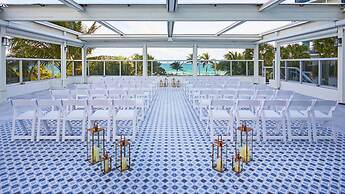 ANDAZ MIAMI BEACH, BY HYATT