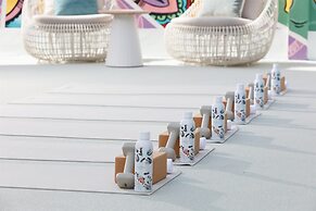 ANDAZ MIAMI BEACH, BY HYATT