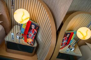 ANDAZ MIAMI BEACH, BY HYATT