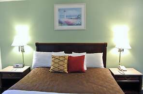 Travelodge by Wyndham Red Bluff South of Redding