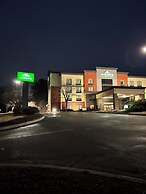 Wingate by Wyndham Harrisburg Near Hershey