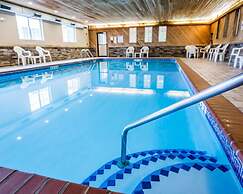 Comfort Inn & Suites Riverview near Davenport and I-80