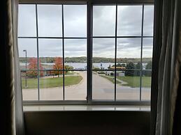 Comfort Inn & Suites Riverview near Davenport and I-80