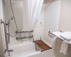 Comfort Inn & Suites Riverview near Davenport and I-80