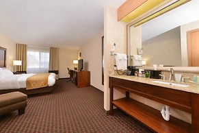 Comfort Inn & Suites Riverview near Davenport and I-80