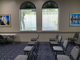 Quality Suites Houston NW Cy-Fair