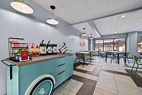 Spark by Hilton Tuscaloosa University