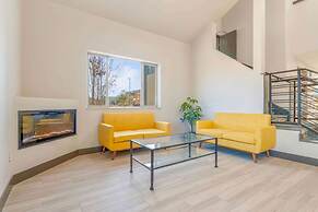 Days Inn by Wyndham Thornton
