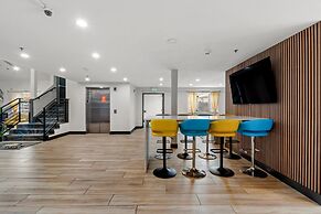 Days Inn by Wyndham Thornton