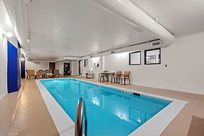 Days Inn by Wyndham Thornton
