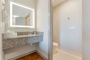 Days Inn by Wyndham Thornton