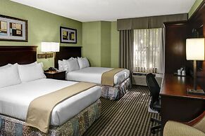 Holiday Inn Express & Suites Atlanta Buckhead by IHG