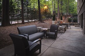 Holiday Inn Express & Suites Atlanta Buckhead by IHG