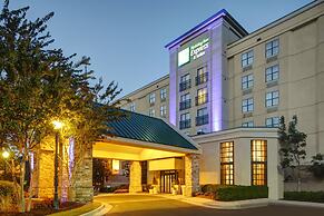 Holiday Inn Express & Suites Atlanta Buckhead by IHG