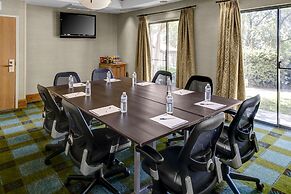 Holiday Inn Express & Suites Atlanta Buckhead by IHG