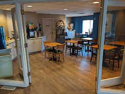 Days Inn by Wyndham Eagan Minnesota Near Mall of America