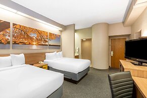 Days Inn by Wyndham Eagan Minnesota Near Mall of America