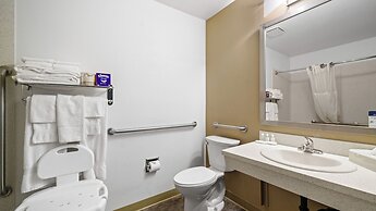 Clarion Hotel & Suites Fairbanks near Ft. Wainwright