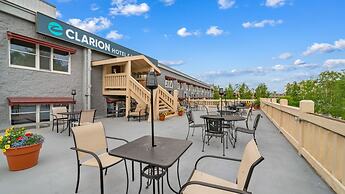 Clarion Hotel & Suites Fairbanks near Ft. Wainwright
