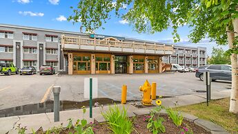 Clarion Hotel & Suites Fairbanks near Ft. Wainwright