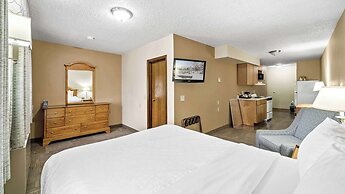 Clarion Hotel & Suites Fairbanks near Ft. Wainwright