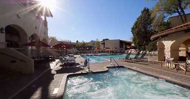 Los Abrigados Resort and Spa