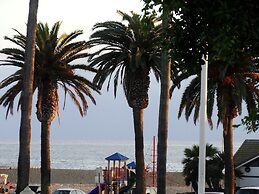 Balboa Inn, On the Beach