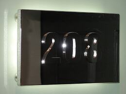 Balboa Inn, On the Beach