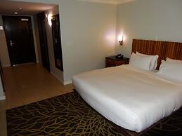 Balboa Inn, On the Beach