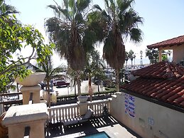 Balboa Inn, On the Beach